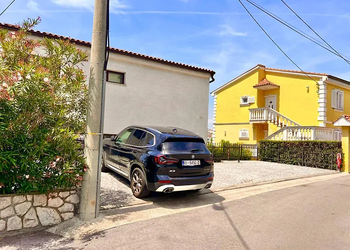 Apartment Gorana *